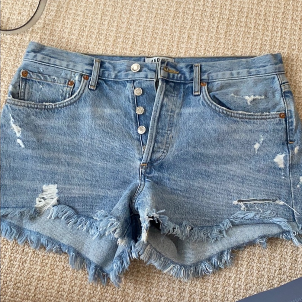 Cutoff jean shorts